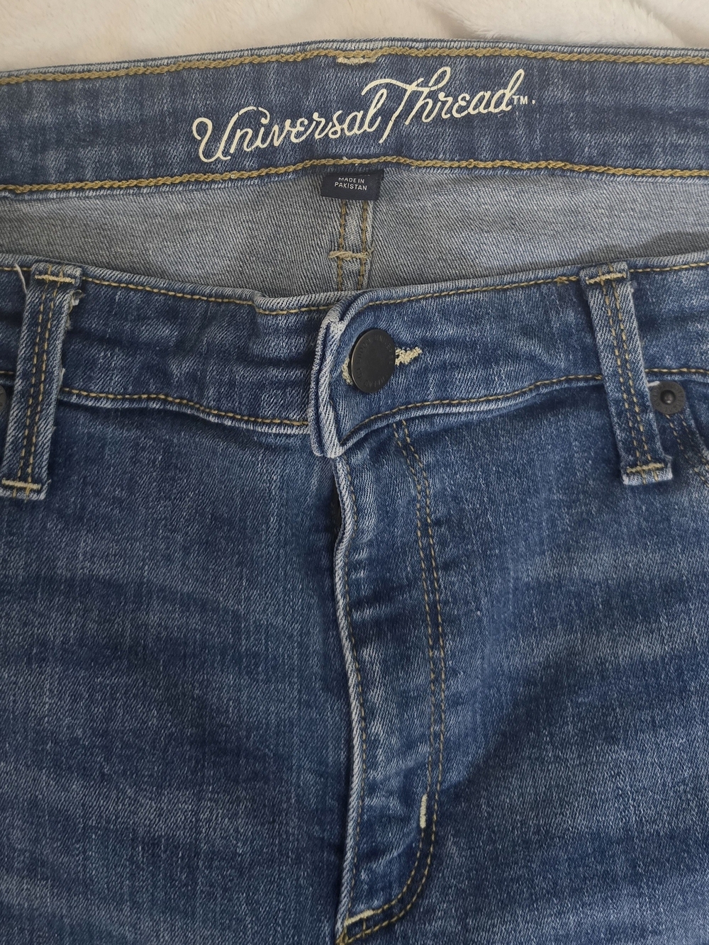 Universal Thread Mid-Blue Skinny Jeans - Picture 2 of 4